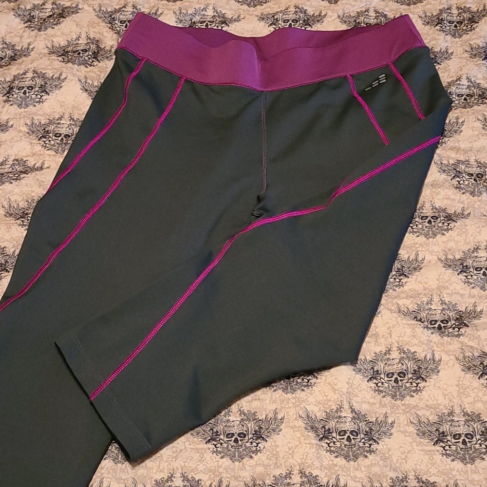 Work out mid calve pants